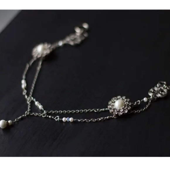 Custom Made Stunning Cathedral Veil (3Pc Veil & Garter Set) w/Flowers & Crystals - Picture 6 of 6